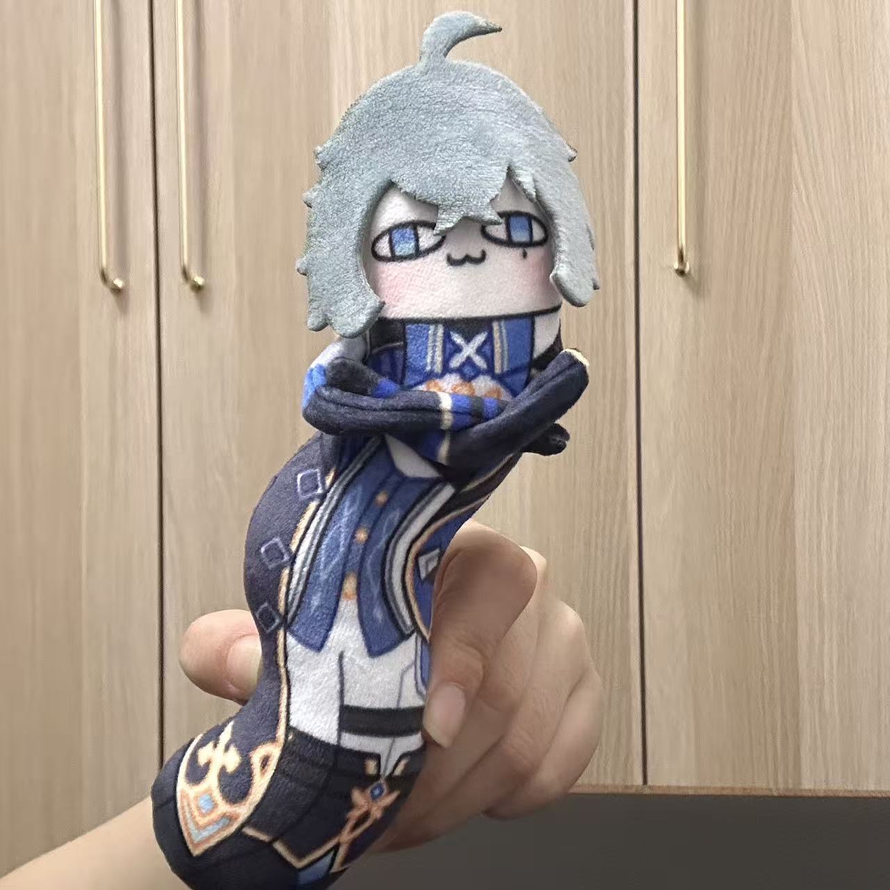 Art Craft Christmas - ตุ๊กตาโลเฮ็นจากเกม Genshin Impact ขนาด 18 ซม.